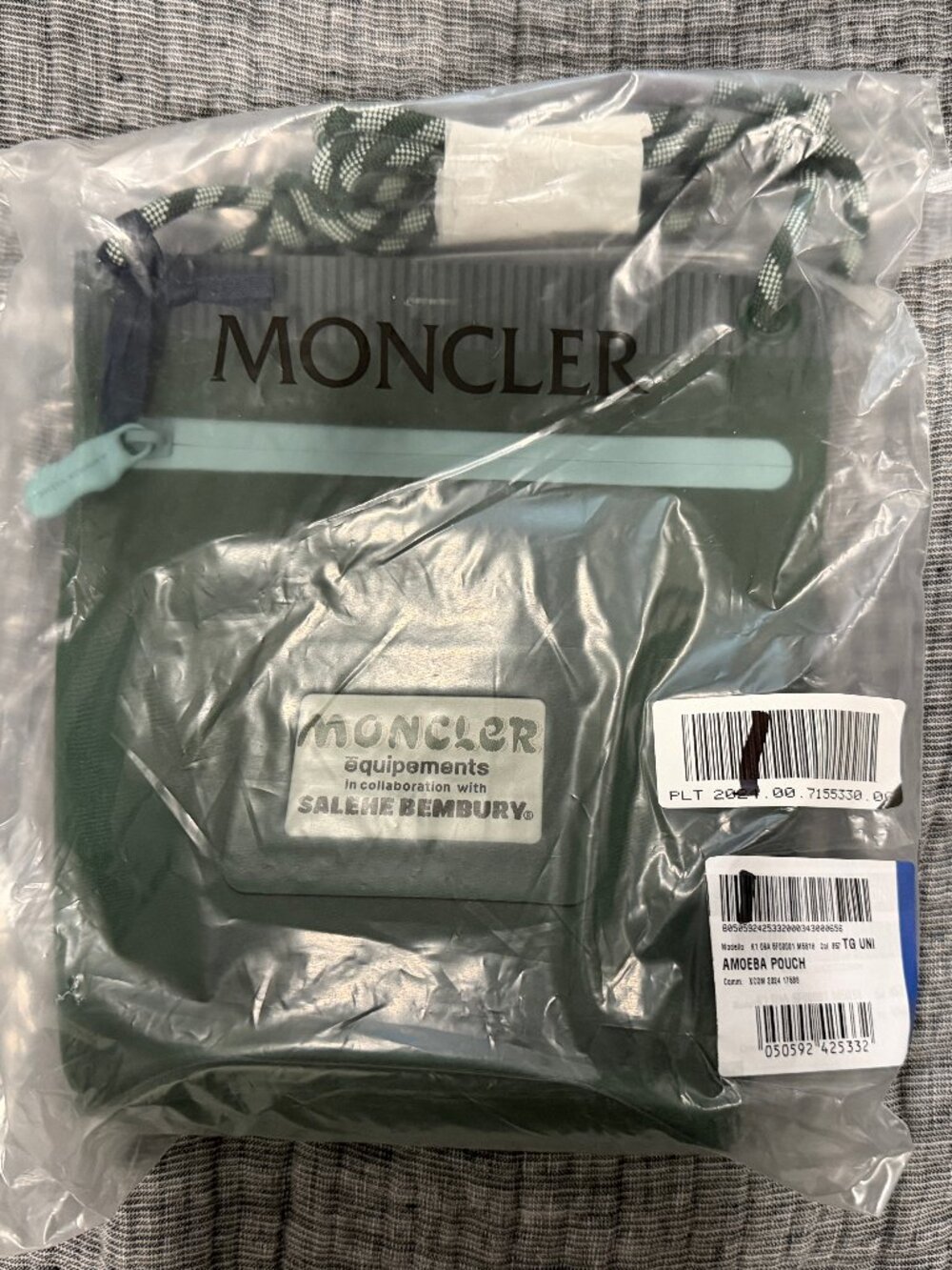 Moncler x Salehe Bembury Amoeba Crossbody Pouch Green Brand New 100% Authentic